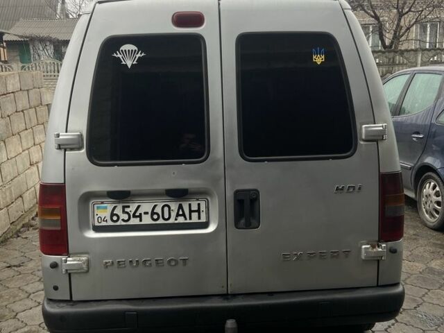Серый Пежо Эксперт груз.-пасс., объемом двигателя 2 л и пробегом 390 тыс. км за 5500 $, фото 4 на Automoto.ua