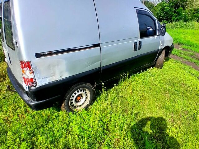 Сірий Пежо Експерт вант.-пас., об'ємом двигуна 2 л та пробігом 400 тис. км за 2300 $, фото 2 на Automoto.ua