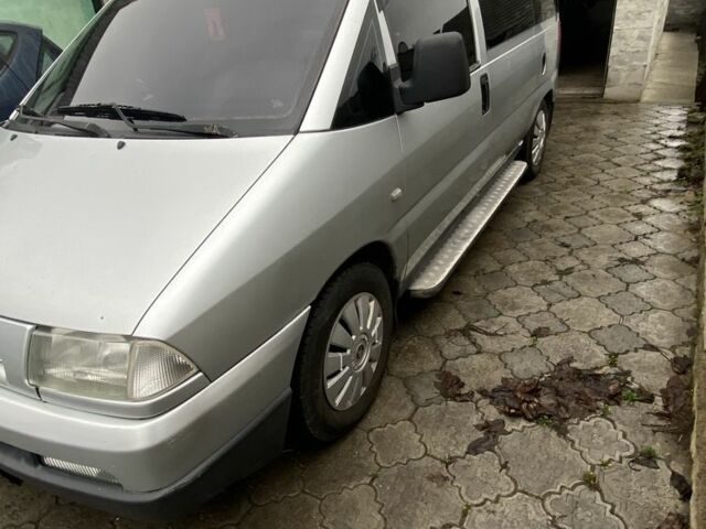 Серый Пежо Эксперт груз.-пасс., объемом двигателя 2 л и пробегом 390 тыс. км за 5500 $, фото 2 на Automoto.ua