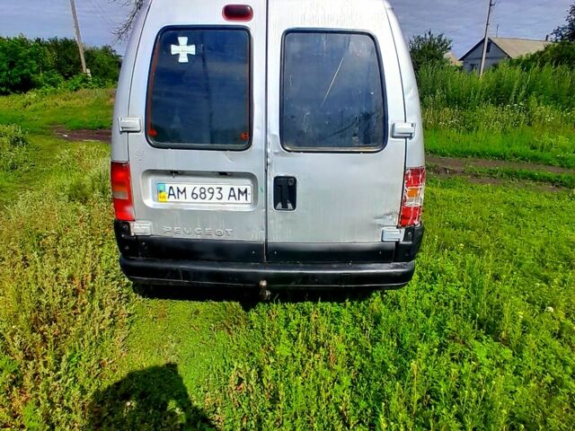 Сірий Пежо Експерт вант.-пас., об'ємом двигуна 2 л та пробігом 400 тис. км за 2300 $, фото 1 на Automoto.ua