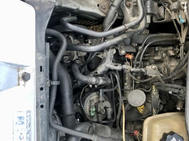 Серый Пежо Эксперт груз.-пасс., объемом двигателя 2 л и пробегом 350 тыс. км за 5000 $, фото 8 на Automoto.ua