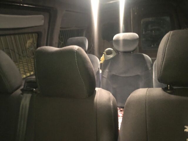 Серый Пежо Эксперт груз.-пасс., объемом двигателя 2 л и пробегом 350 тыс. км за 5000 $, фото 10 на Automoto.ua