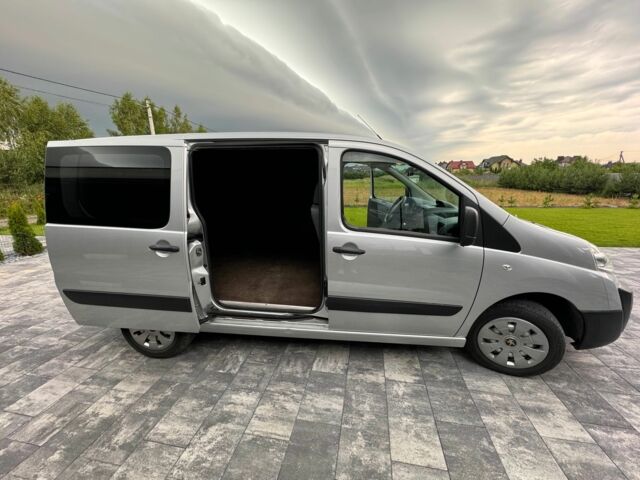 Сірий Пежо Експерт вант.-пас., об'ємом двигуна 2 л та пробігом 280 тис. км за 9999 $, фото 6 на Automoto.ua