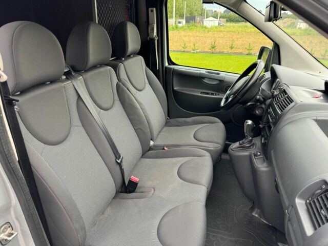 Сірий Пежо Експерт вант.-пас., об'ємом двигуна 2 л та пробігом 280 тис. км за 9999 $, фото 5 на Automoto.ua