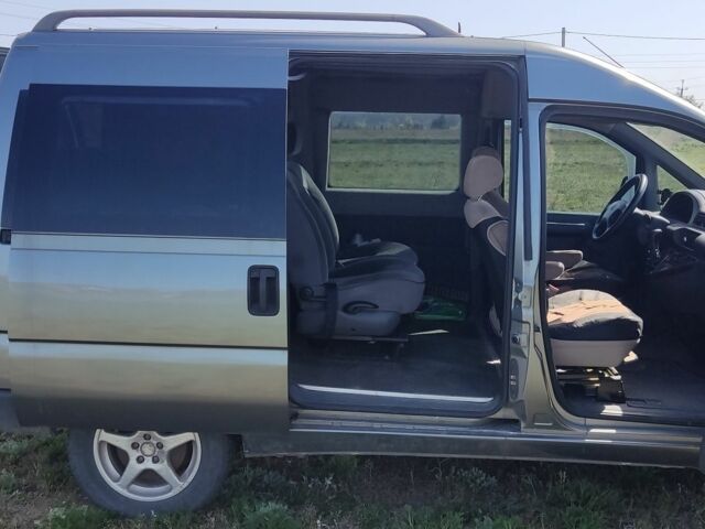 Серый Пежо Эксперт груз.-пасс., объемом двигателя 1.9 л и пробегом 314 тыс. км за 3800 $, фото 4 на Automoto.ua