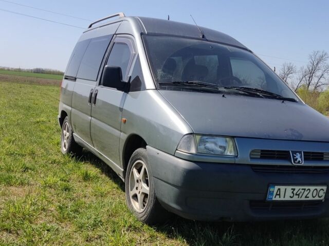 Серый Пежо Эксперт груз.-пасс., объемом двигателя 1.9 л и пробегом 314 тыс. км за 3800 $, фото 2 на Automoto.ua