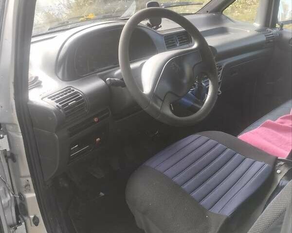 Сірий Пежо Експерт вант.-пас., об'ємом двигуна 1.9 л та пробігом 493 тис. км за 2000 $, фото 7 на Automoto.ua