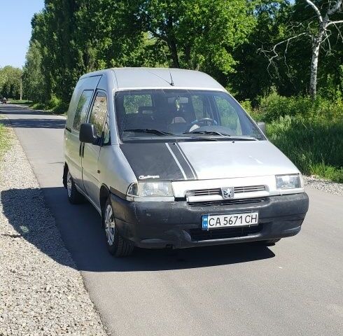 Сірий Пежо Експерт вант.-пас., об'ємом двигуна 0.19 л та пробігом 230 тис. км за 2800 $, фото 6 на Automoto.ua