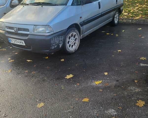 Сірий Пежо Експерт вант.-пас., об'ємом двигуна 2 л та пробігом 356 тис. км за 3300 $, фото 1 на Automoto.ua