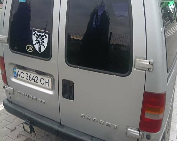 Сірий Пежо Експерт вант.-пас., об'ємом двигуна 2 л та пробігом 445 тис. км за 3450 $, фото 17 на Automoto.ua