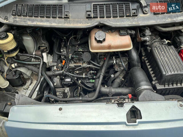 Серый Пежо Эксперт груз.-пасс., объемом двигателя 2 л и пробегом 444 тыс. км за 4200 $, фото 13 на Automoto.ua