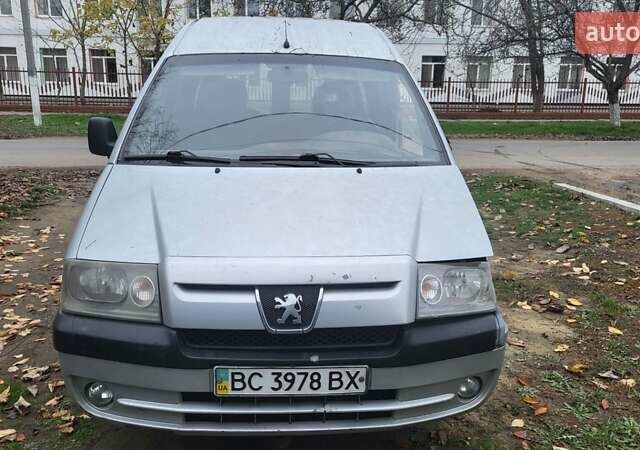 Серый Пежо Эксперт груз.-пасс., объемом двигателя 2 л и пробегом 300 тыс. км за 2300 $, фото 8 на Automoto.ua