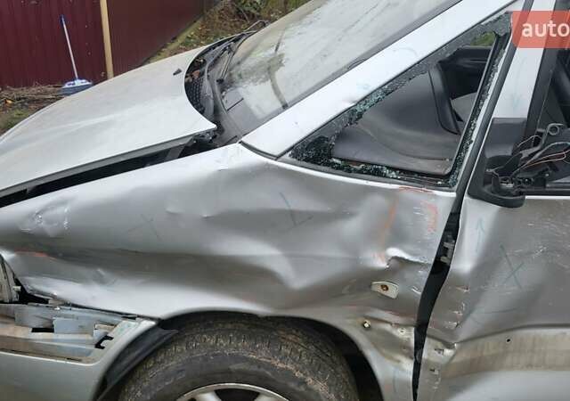 Серый Пежо Эксперт груз.-пасс., объемом двигателя 2 л и пробегом 300 тыс. км за 2300 $, фото 14 на Automoto.ua