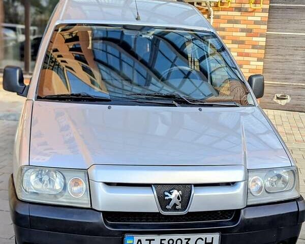 Сірий Пежо Експерт вант.-пас., об'ємом двигуна 2 л та пробігом 250 тис. км за 3999 $, фото 13 на Automoto.ua
