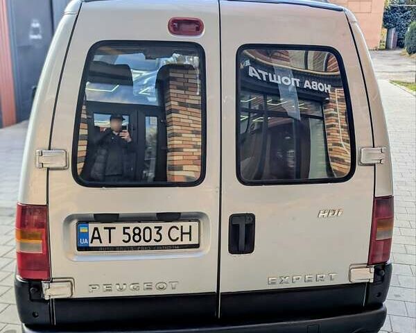 Серый Пежо Эксперт груз.-пасс., объемом двигателя 2 л и пробегом 250 тыс. км за 3999 $, фото 8 на Automoto.ua