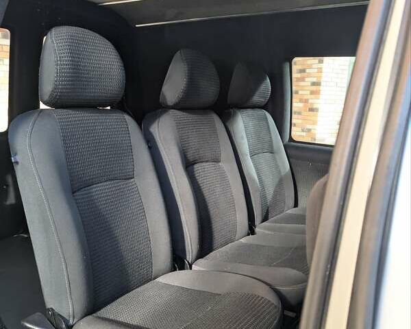 Серый Пежо Эксперт груз.-пасс., объемом двигателя 2 л и пробегом 250 тыс. км за 3999 $, фото 12 на Automoto.ua