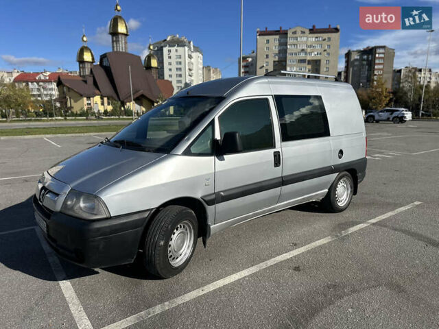 Серый Пежо Эксперт груз.-пасс., объемом двигателя 2 л и пробегом 440 тыс. км за 4000 $, фото 1 на Automoto.ua