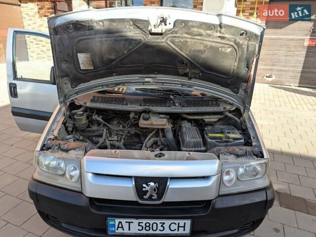Сірий Пежо Експерт вант.-пас., об'ємом двигуна 2 л та пробігом 250 тис. км за 3999 $, фото 17 на Automoto.ua