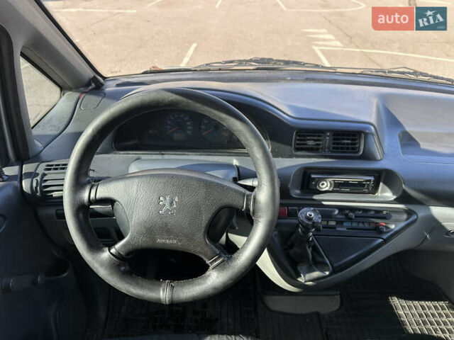 Серый Пежо Эксперт груз.-пасс., объемом двигателя 2 л и пробегом 440 тыс. км за 4000 $, фото 9 на Automoto.ua