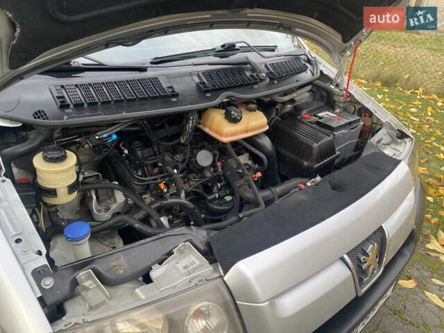 Пежо Эксперт груз.-пасс. 2005 в Луцке на Automoto.ua Серый Пежо Эксперт груз.-пасс., объемом двигателя 2 л и пробегом 290 тыс. км за 4800 $, фото 16 на Automoto.ua