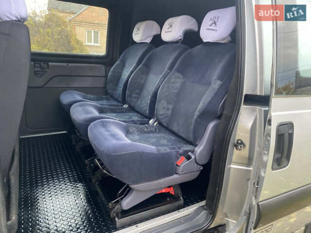 Пежо Эксперт груз.-пасс. 2005 в Луцке на Automoto.ua Серый Пежо Эксперт груз.-пасс., объемом двигателя 2 л и пробегом 290 тыс. км за 4800 $, фото 11 на Automoto.ua