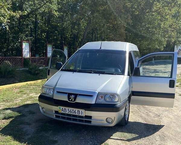 Пежо Эксперт груз.-пасс. 2006 в Томашполе на Automoto.ua Серый Пежо Эксперт груз.-пасс., объемом двигателя 2 л и пробегом 235 тыс. км за 5200 $, фото 2 на Automoto.ua