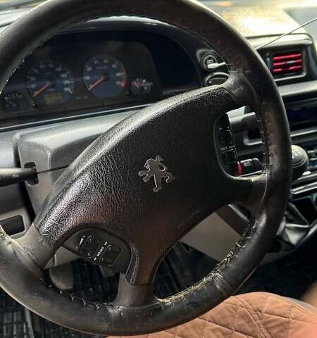 Серый Пежо Эксперт груз.-пасс., объемом двигателя 2 л и пробегом 296 тыс. км за 4700 $, фото 7 на Automoto.ua