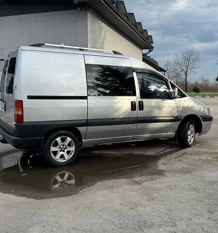 Серый Пежо Эксперт груз.-пасс., объемом двигателя 2 л и пробегом 296 тыс. км за 4700 $, фото 10 на Automoto.ua