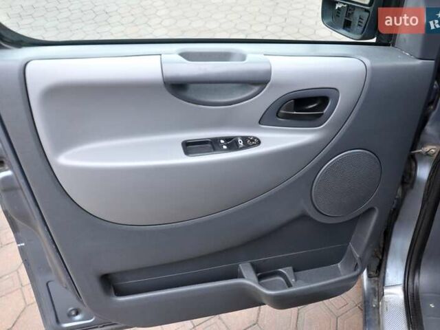 Серый Пежо Эксперт груз.-пасс., объемом двигателя 1.6 л и пробегом 320 тыс. км за 5700 $, фото 13 на Automoto.ua