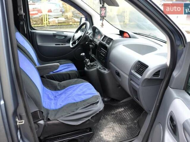 Серый Пежо Эксперт груз.-пасс., объемом двигателя 1.6 л и пробегом 320 тыс. км за 5700 $, фото 18 на Automoto.ua