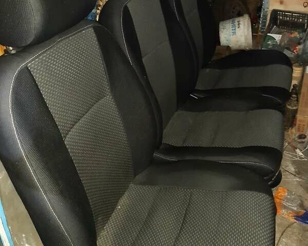 Серый Пежо Эксперт груз.-пасс., объемом двигателя 1.56 л и пробегом 430 тыс. км за 4850 $, фото 7 на Automoto.ua