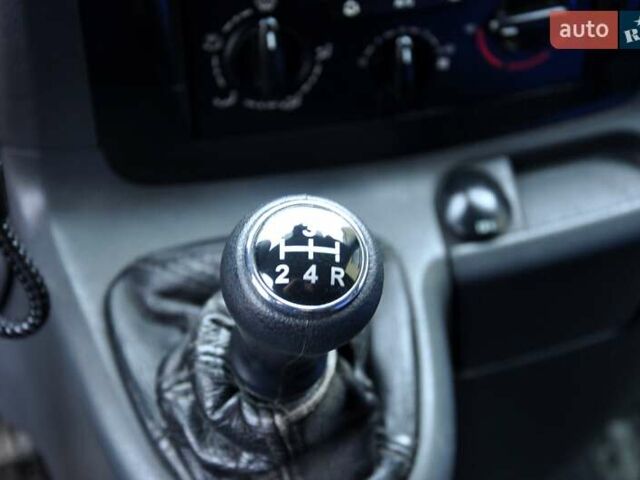 Серый Пежо Эксперт груз.-пасс., объемом двигателя 1.6 л и пробегом 320 тыс. км за 5700 $, фото 24 на Automoto.ua