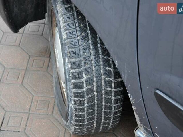 Серый Пежо Эксперт груз.-пасс., объемом двигателя 1.6 л и пробегом 320 тыс. км за 5700 $, фото 28 на Automoto.ua