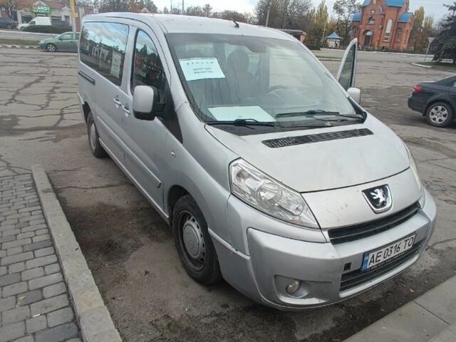Серый Пежо Эксперт груз.-пасс., объемом двигателя 2 л и пробегом 100 тыс. км за 7000 $, фото 1 на Automoto.ua