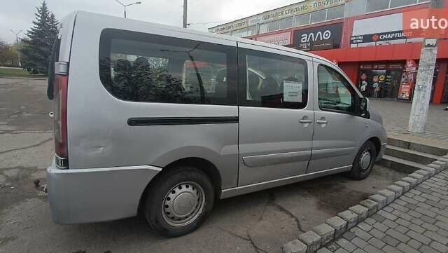 Серый Пежо Эксперт груз.-пасс., объемом двигателя 2 л и пробегом 100 тыс. км за 7000 $, фото 1 на Automoto.ua