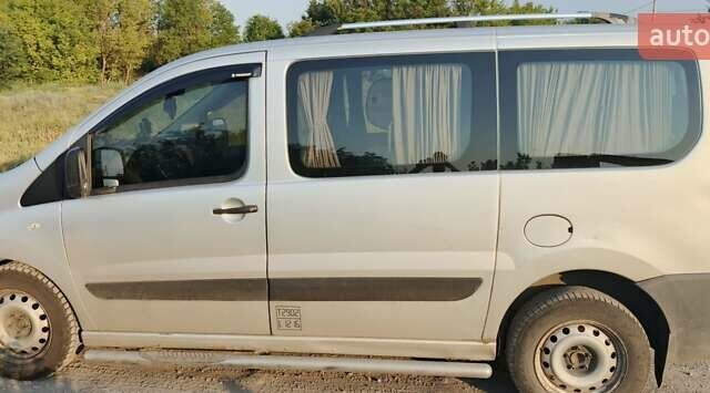 Серый Пежо Эксперт груз.-пасс., объемом двигателя 2 л и пробегом 348 тыс. км за 5200 $, фото 7 на Automoto.ua