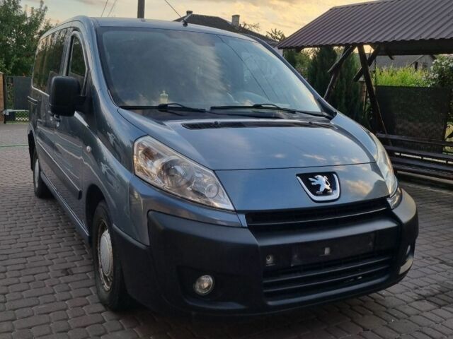 Серый Пежо Эксперт груз.-пасс., объемом двигателя 1.6 л и пробегом 320 тыс. км за 5700 $, фото 1 на Automoto.ua