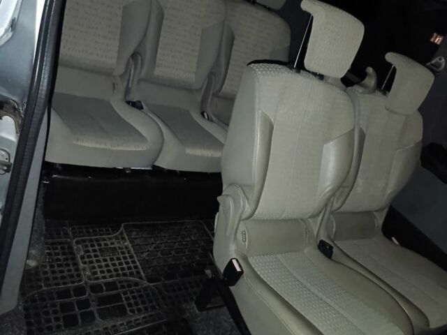 Серый Пежо Эксперт груз.-пасс., объемом двигателя 2 л и пробегом 350 тыс. км за 7000 $, фото 5 на Automoto.ua