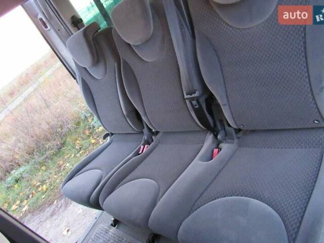 Серый Пежо Эксперт груз.-пасс., объемом двигателя 2 л и пробегом 336 тыс. км за 9500 $, фото 9 на Automoto.ua