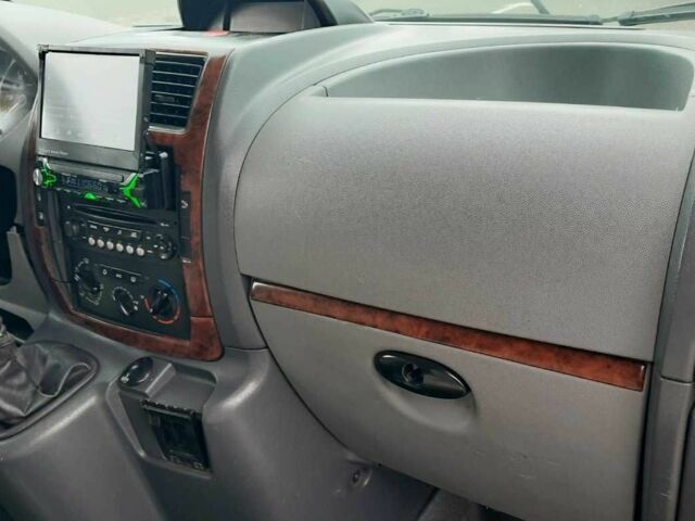 Пежо Эксперт груз.-пасс. 2009 в Кицмане на Automoto.ua Серый Пежо Эксперт груз.-пасс., объемом двигателя 2 л и пробегом 306 тыс. км за 5900 $, фото 10 на Automoto.ua