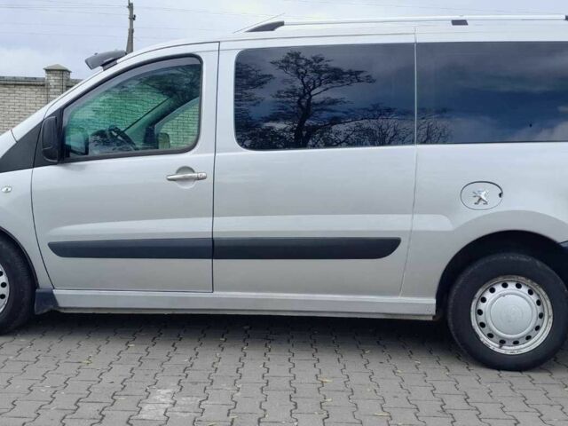 Пежо Эксперт груз.-пасс. 2009 в Кицмане на Automoto.ua Серый Пежо Эксперт груз.-пасс., объемом двигателя 2 л и пробегом 306 тыс. км за 5900 $, фото 1 на Automoto.ua