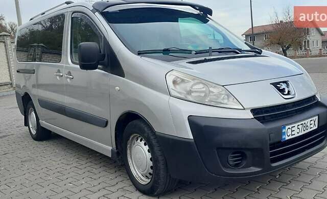 Серый Пежо Эксперт груз.-пасс., объемом двигателя 2 л и пробегом 306 тыс. км за 5900 $, фото 2 на Automoto.ua