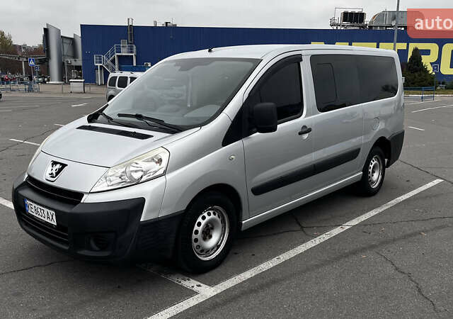 Серый Пежо Эксперт груз.-пасс., объемом двигателя 2 л и пробегом 289 тыс. км за 9300 $, фото 1 на Automoto.ua