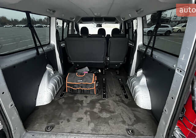 Серый Пежо Эксперт груз.-пасс., объемом двигателя 2 л и пробегом 289 тыс. км за 9300 $, фото 6 на Automoto.ua