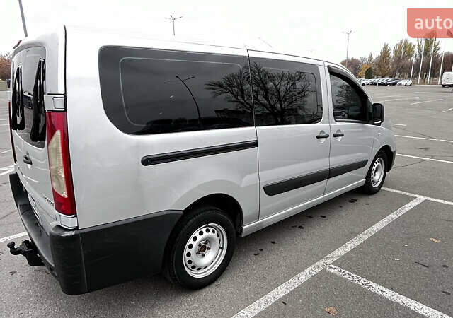 Серый Пежо Эксперт груз.-пасс., объемом двигателя 2 л и пробегом 289 тыс. км за 9300 $, фото 7 на Automoto.ua