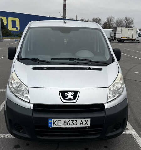 Серый Пежо Эксперт груз.-пасс., объемом двигателя 2 л и пробегом 289 тыс. км за 9300 $, фото 14 на Automoto.ua