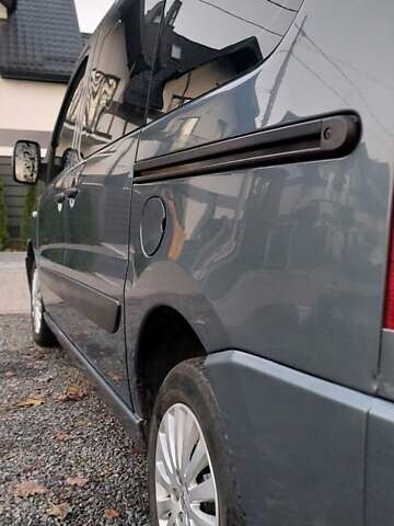 Серый Пежо Эксперт груз.-пасс., объемом двигателя 2 л и пробегом 288 тыс. км за 8900 $, фото 6 на Automoto.ua