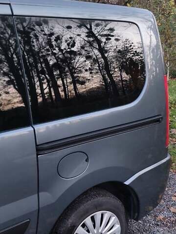 Серый Пежо Эксперт груз.-пасс., объемом двигателя 2 л и пробегом 288 тыс. км за 8900 $, фото 12 на Automoto.ua