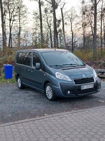 Серый Пежо Эксперт груз.-пасс., объемом двигателя 2 л и пробегом 288 тыс. км за 8900 $, фото 1 на Automoto.ua