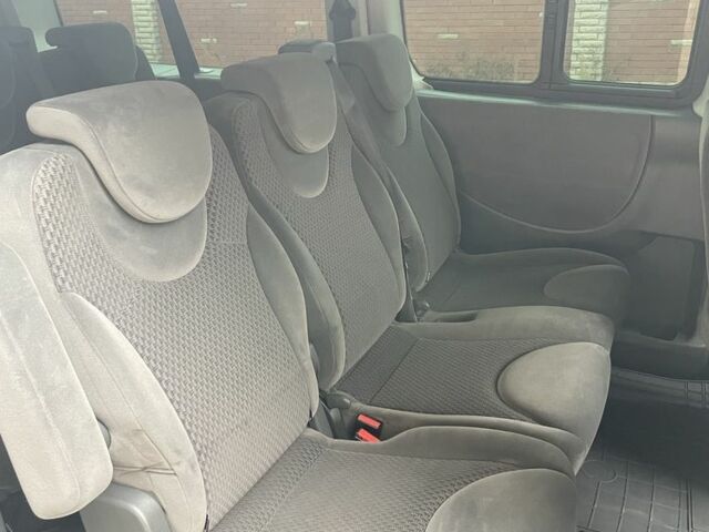 Сірий Пежо Експерт вант.-пас., об'ємом двигуна 2 л та пробігом 330 тис. км за 10500 $, фото 4 на Automoto.ua